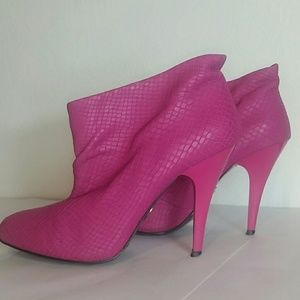 Betsy Johnson|Hot Pink| Ankle Boot Heels|7.5 Size
